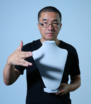 蘇丹專訪 ：之所以經(jīng)典，是因?yàn)椴徘榕c極致