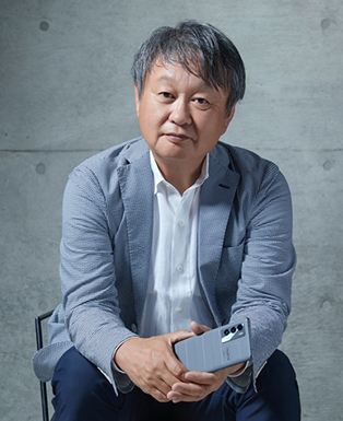 65歲的深澤直人，設(shè)計(jì)的realme真我GT大師版，為何能觸動(dòng)年輕人?